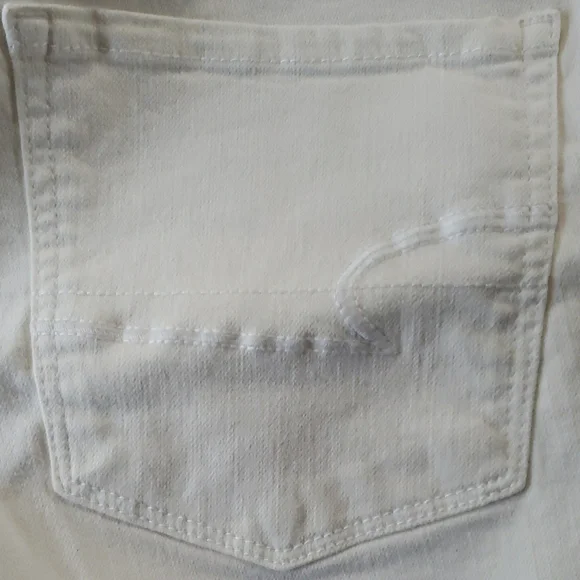 American Eagle Outfitters White Denim Cutoff Shorts - Picture 5 of 6
